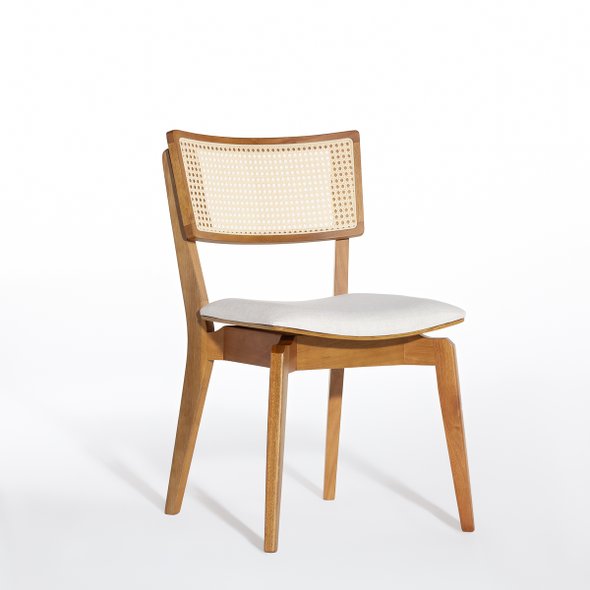 03 cadeira atenas de madeira macica pinhao com telinha natural sextavada estofada linho palha