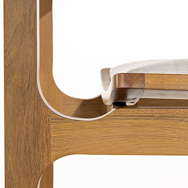 09 banqueta vegas baixa madeira macica com telinha natural sextavada estofada linho palha