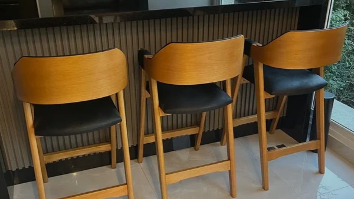 banquetas de madeira