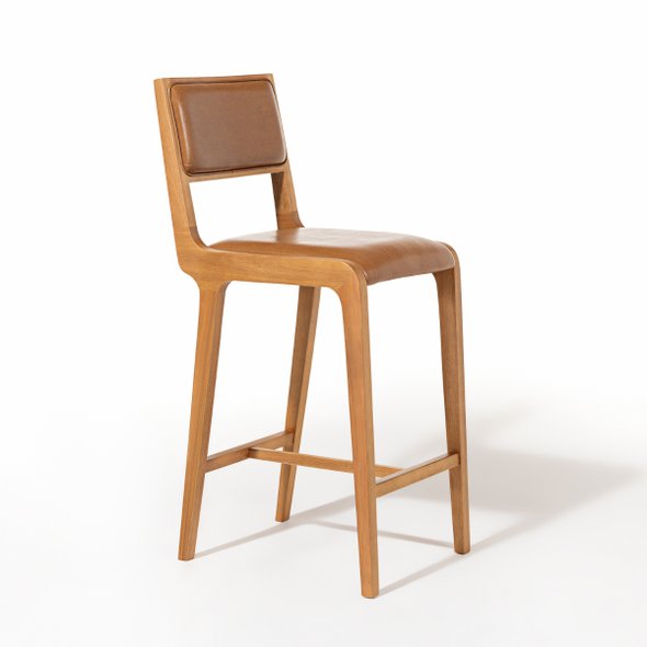 01 banqueta porto madeira macica com encosto e assento estofada couro sintetico caramelo ambar